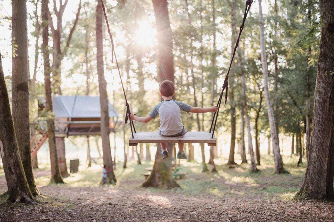 tree tent hébergement classes vertes en Belgique 